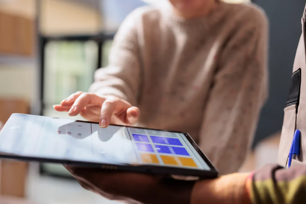 Step-by-step guide to creating digital products, turning ideas into profits