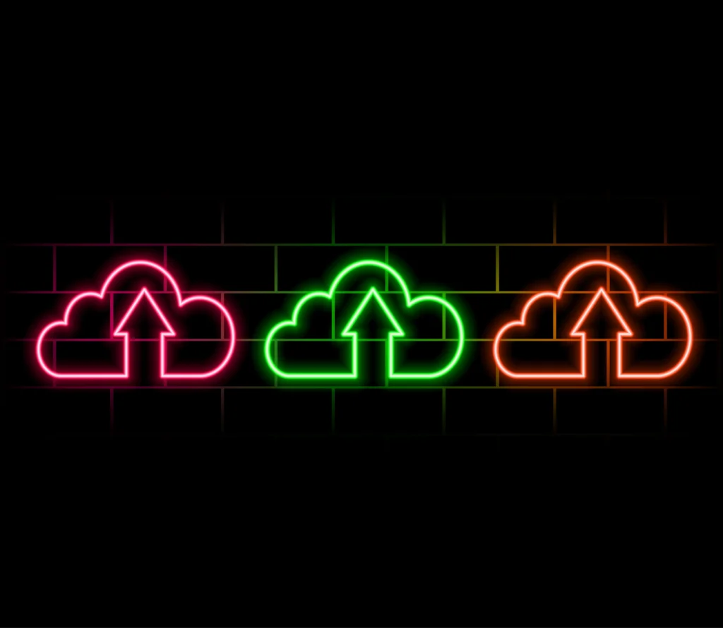 Cloudflare outage diagram showing website downtime and alternative CDN options