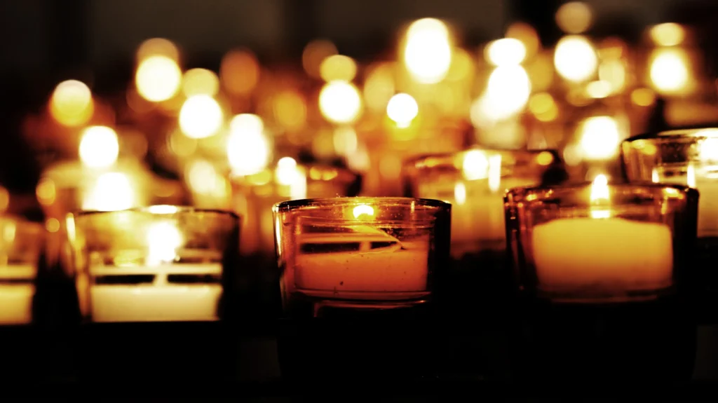 James Van Der Beek smiling at a red carpet event, showcasing his iconic role in Dawson's Creek
