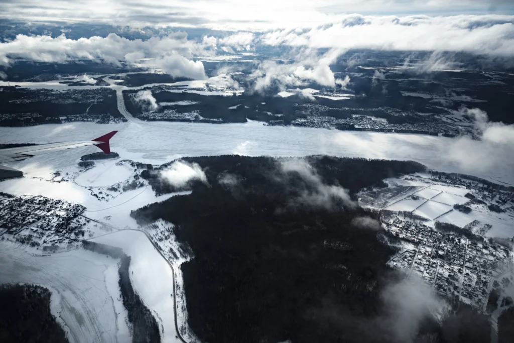 Delta planes at MSP Airport during a winter storm causing flight cancellations and travel delays