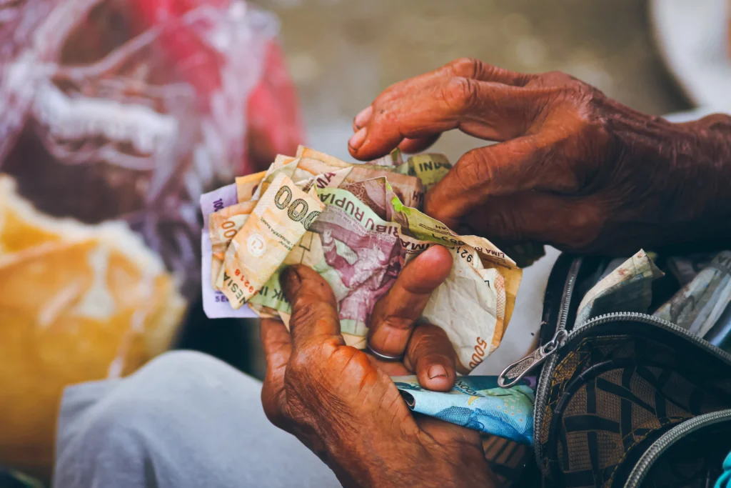Cuban city street featuring local businesses, market vendors, and entrepreneurs as Cuba embraces free-market reforms, symbolizing a historic shift toward economic liberalization and private enterprise.